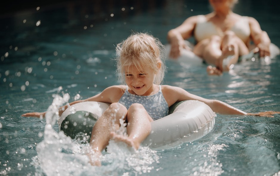 Schwimmen im Hotel Dorfer mit Pool